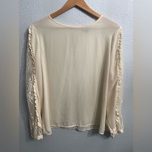 EUC XL Beige Lace sleeve Blouse